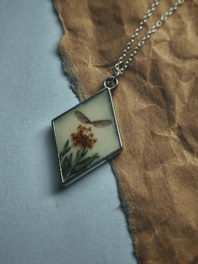 Sunlight Skipping Necklace